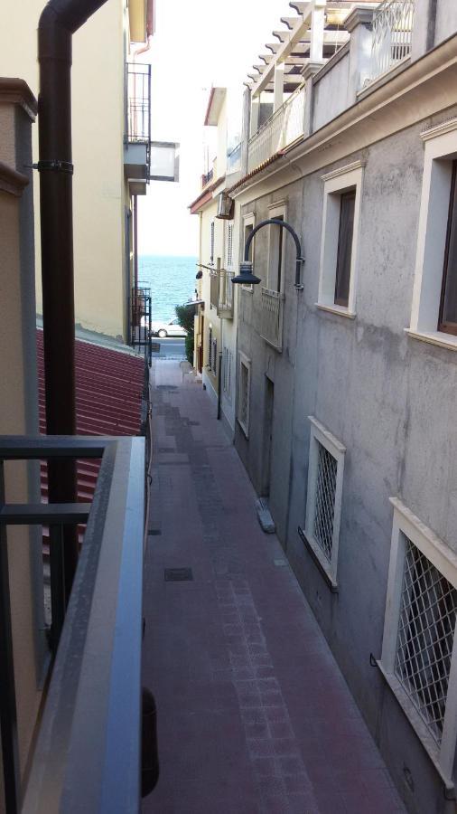 Villa Casa Del Pozzo Furci Siculo Exterior foto